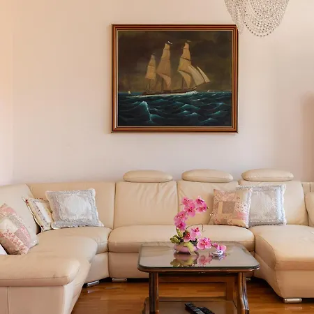 Apartment Royal Thailand *